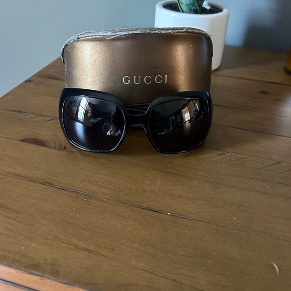 Gucci sunglasses - Picture 4 of 12